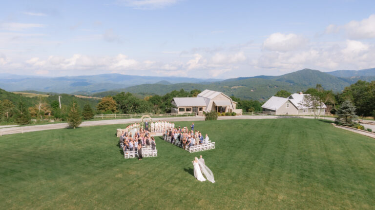 Overlook Barn | Documentary-Style Wedding Photography